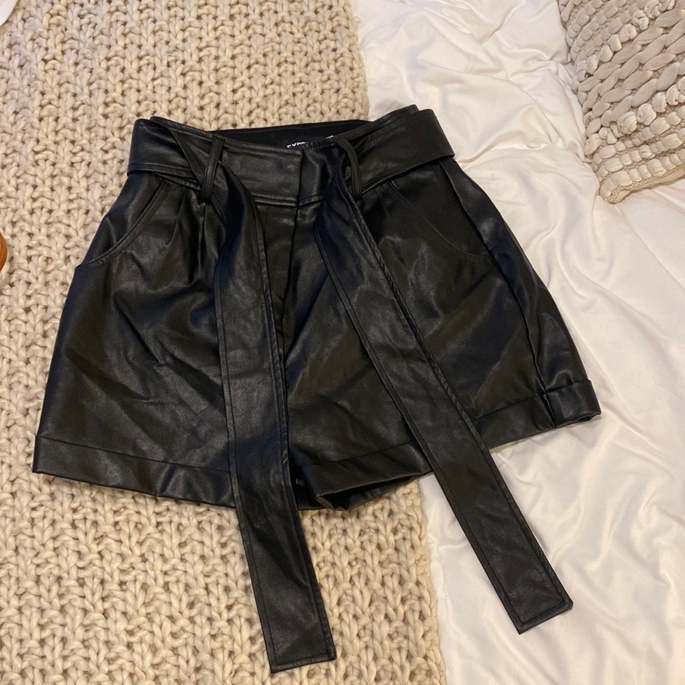 Express black leather shorts with belt